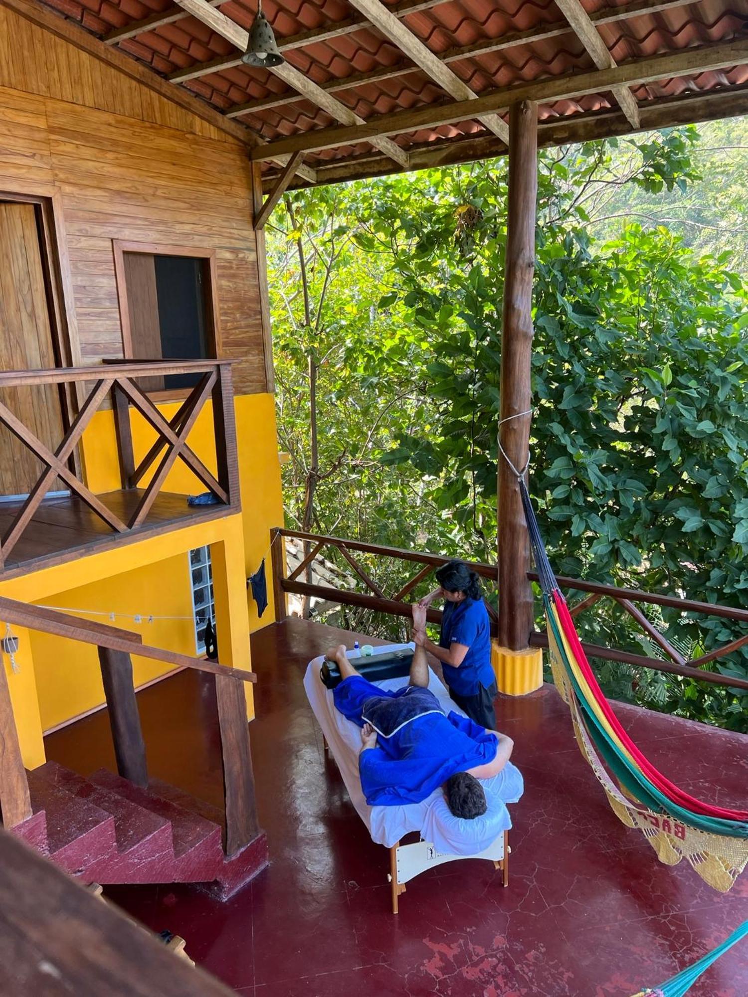 Buena Onda Backpackers Hotel ซานฮวนเดลซูร์ ภายนอก รูปภาพ
