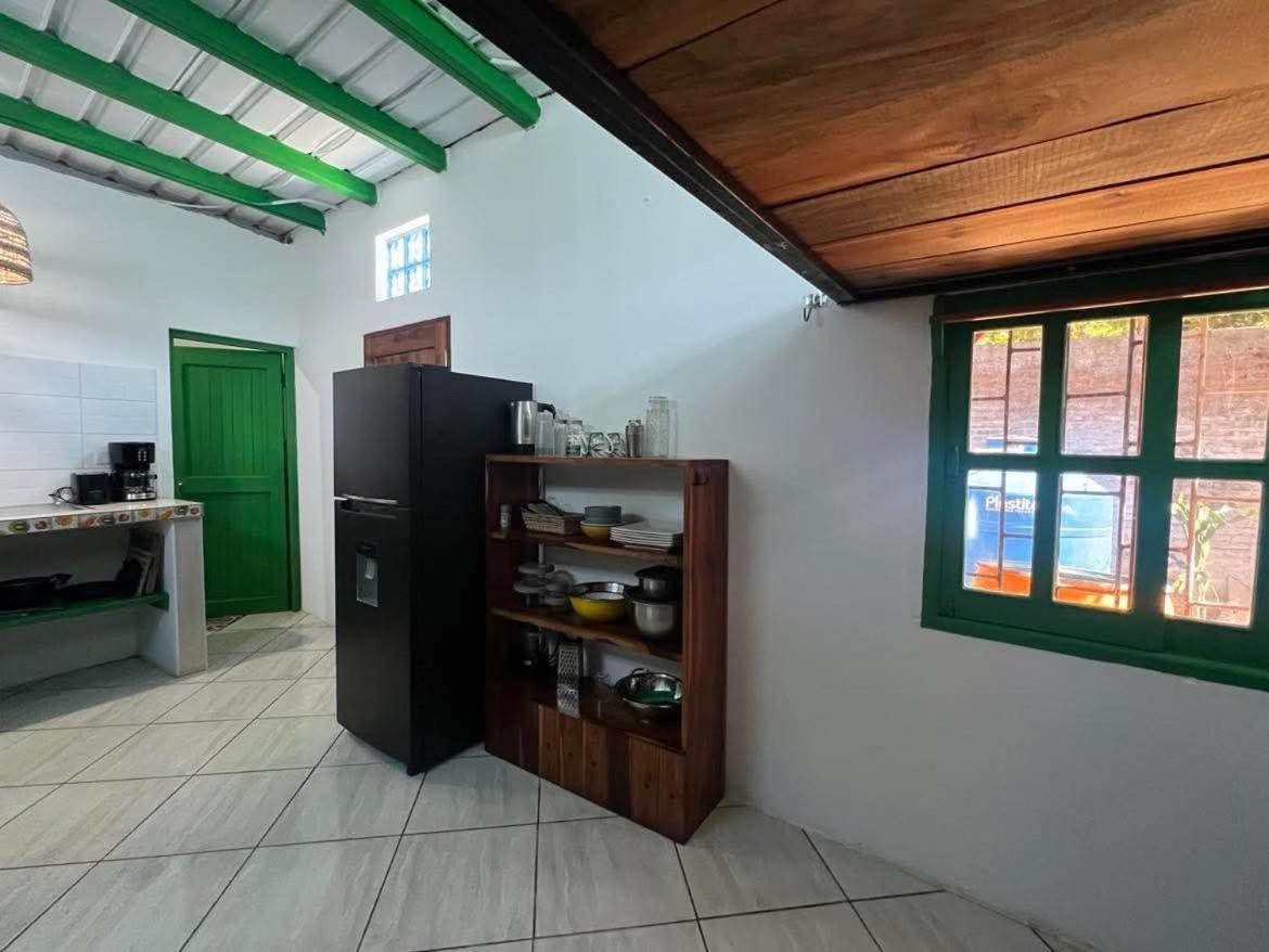 Buena Onda Backpackers Hotel ซานฮวนเดลซูร์ ภายนอก รูปภาพ