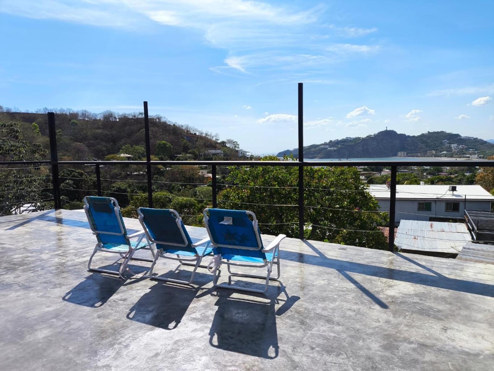 Buena Onda Backpackers Hotel ซานฮวนเดลซูร์ ภายนอก รูปภาพ